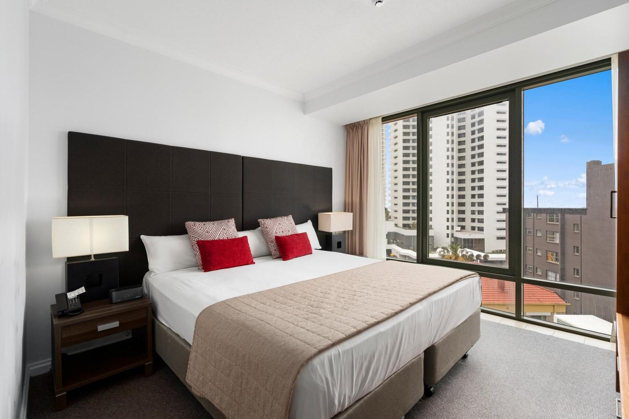 Legends Apartments - Qstay Gold Coast Eksteriør billede