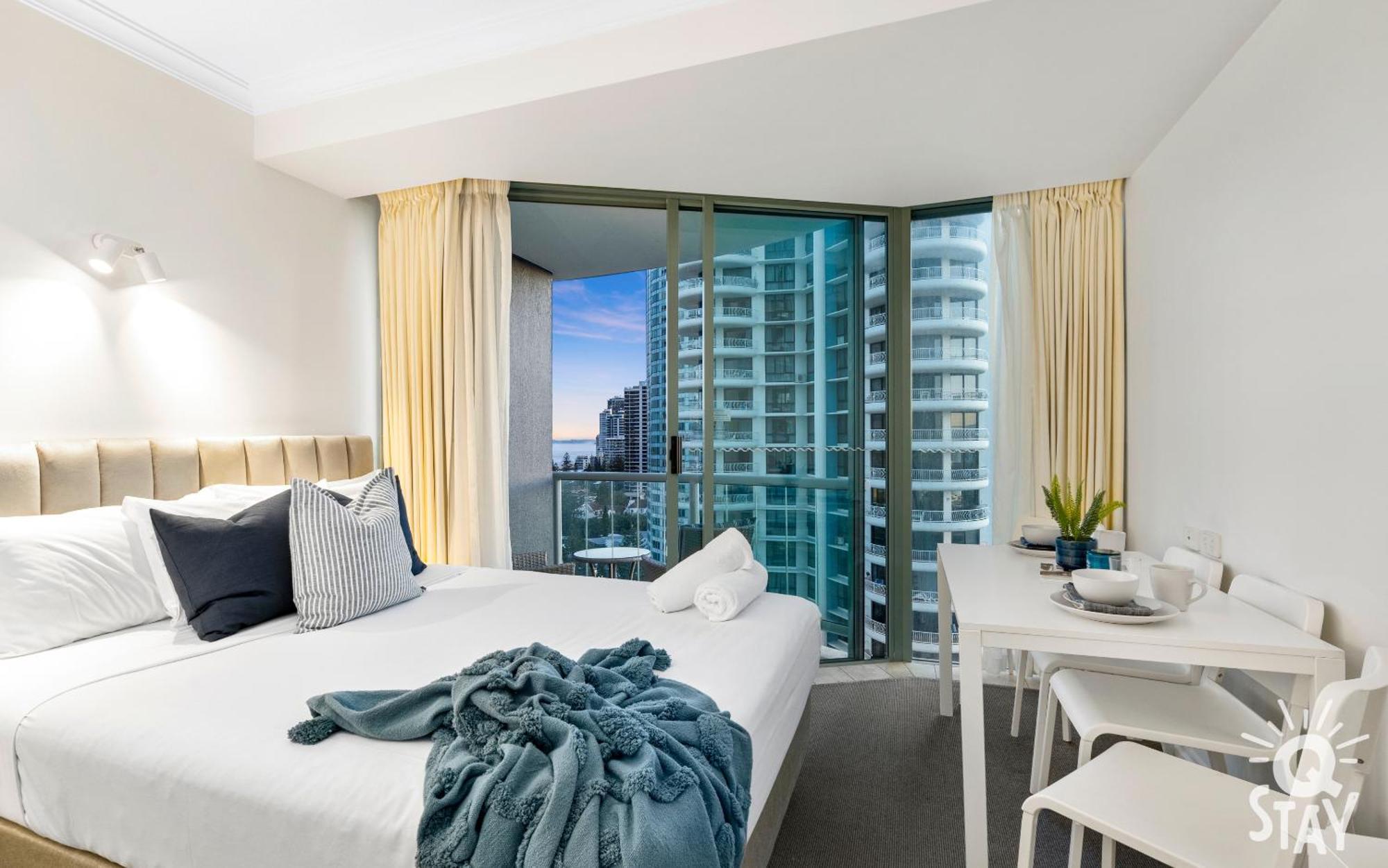 Legends Apartments - Qstay Gold Coast Eksteriør billede