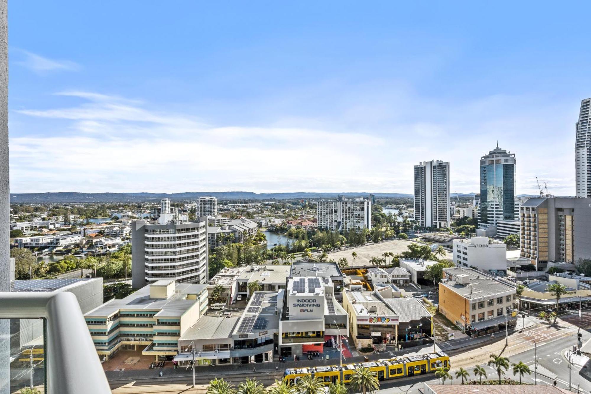 Legends Apartments - Qstay Gold Coast Eksteriør billede
