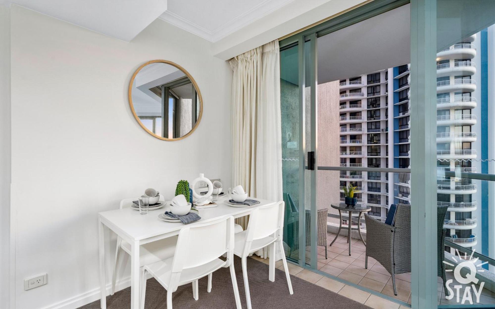 Legends Apartments - Qstay Gold Coast Eksteriør billede