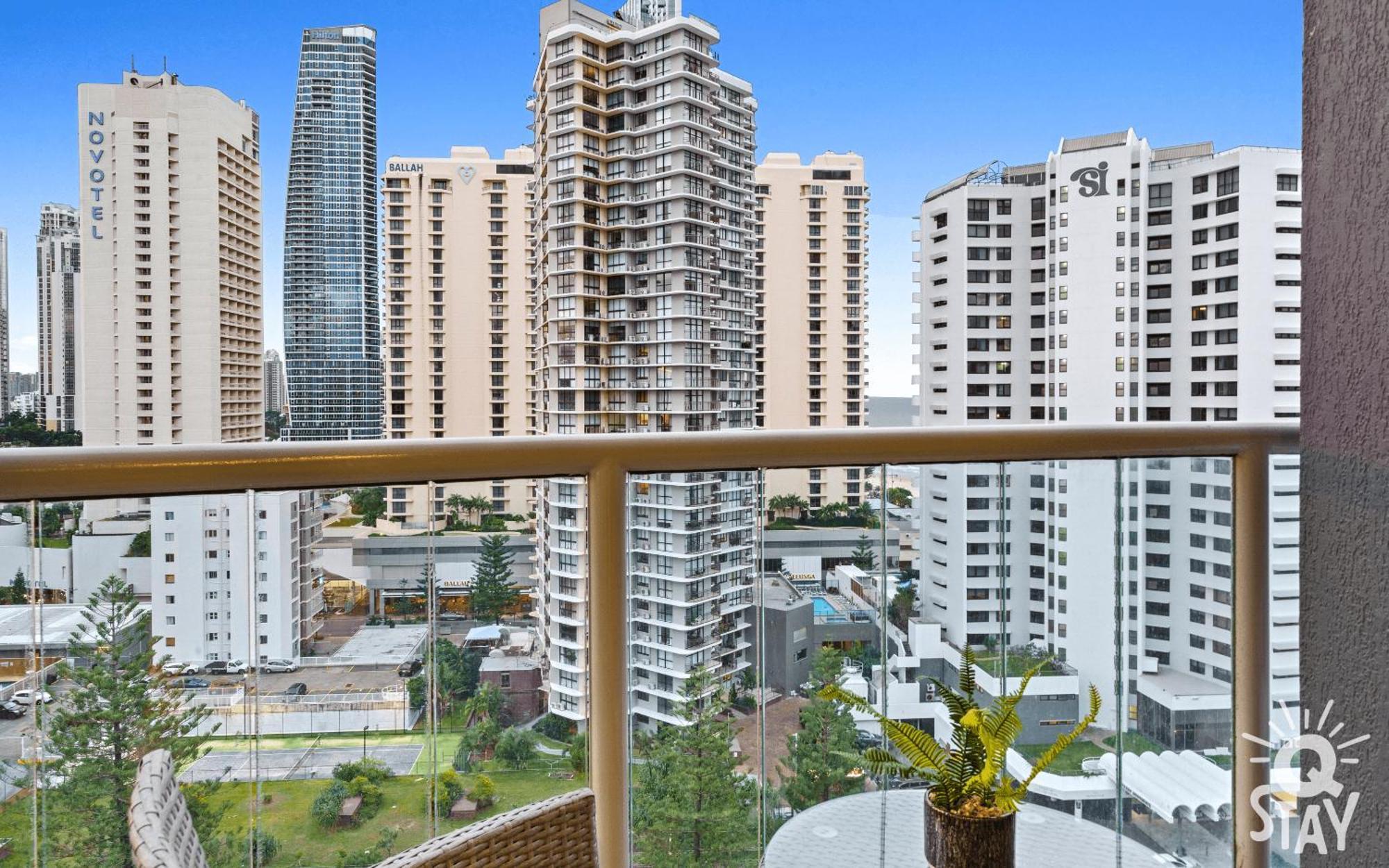 Legends Apartments - Qstay Gold Coast Eksteriør billede