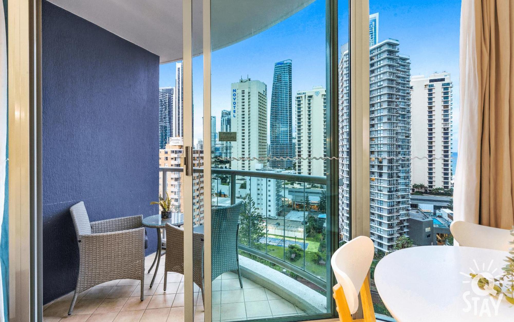 Legends Apartments - Qstay Gold Coast Eksteriør billede