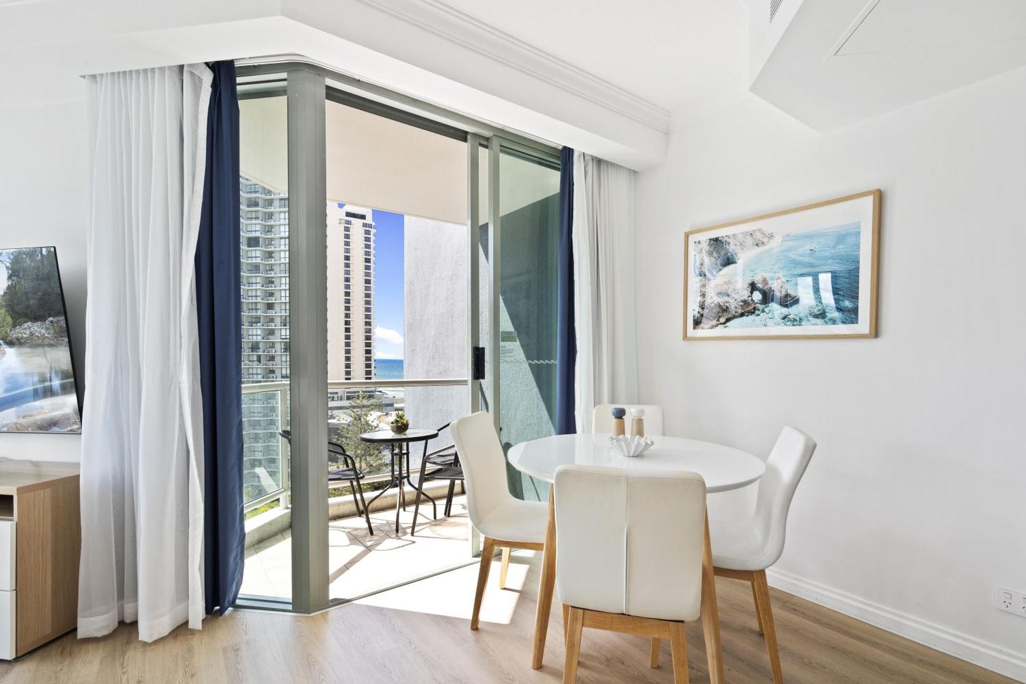 Legends Apartments - Qstay Gold Coast Eksteriør billede