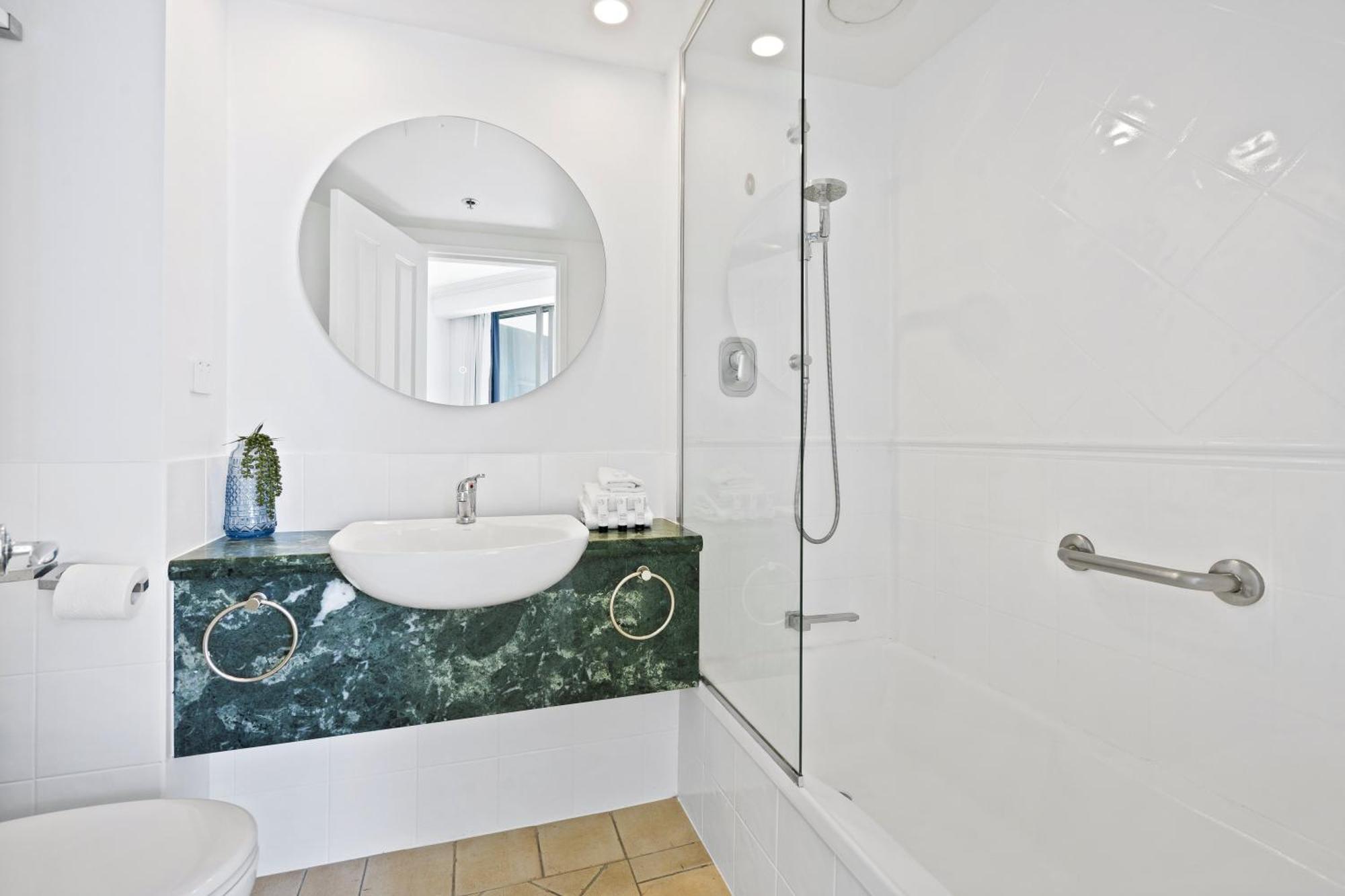 Legends Apartments - Qstay Gold Coast Eksteriør billede